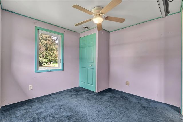 11211 Ridgewood Road, Milan, IL 61264