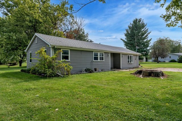 11211 Ridgewood Road, Milan, IL 61264