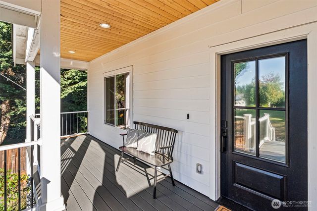 9554 Phillips Road SE, Port Orchard, WA 98367