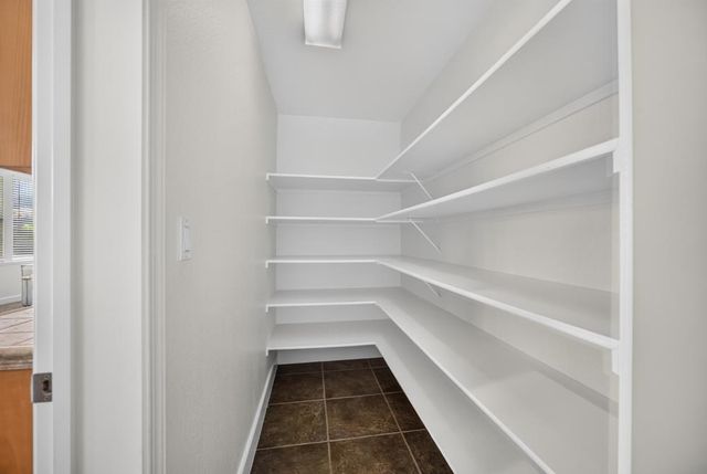 2207 Hedrick Ct, Rocklin, CA 95765