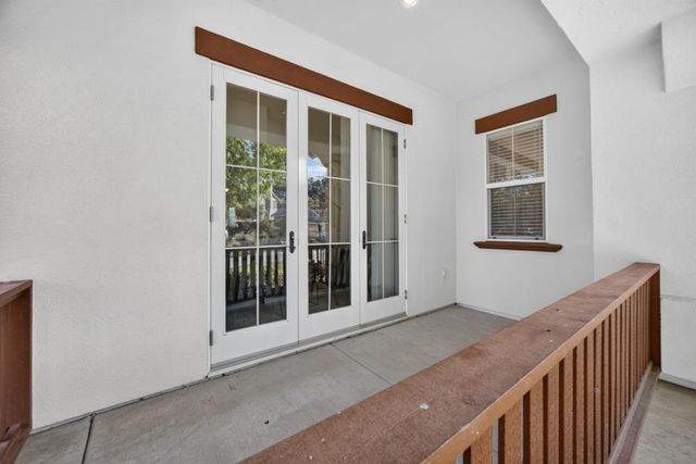 2207 Hedrick Ct, Rocklin, CA 95765