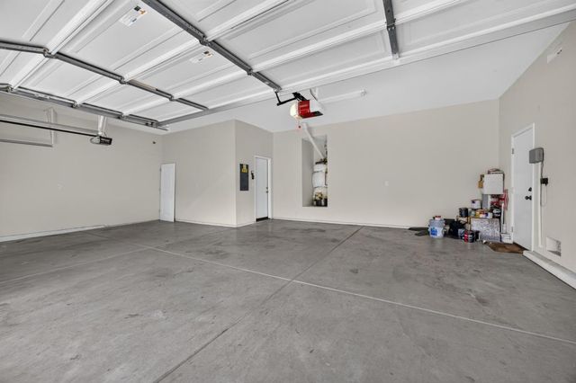 2207 Hedrick Ct, Rocklin, CA 95765