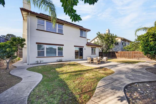 2207 Hedrick Ct, Rocklin, CA 95765