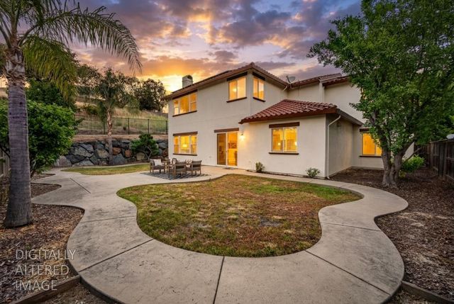 2207 Hedrick Ct, Rocklin, CA 95765