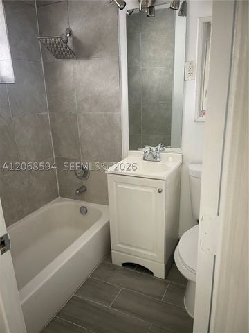 1784 Normandy Dr, Miami Beach, FL 33141
