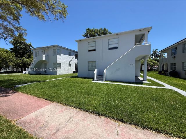 1784 Normandy Dr, Miami Beach, FL 33141