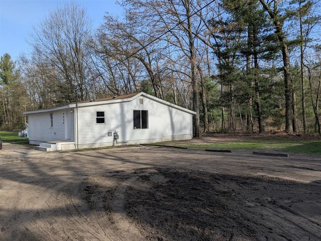 2032 S Mill Iron Road, Muskegon, MI 49442