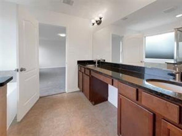 12830 Regal Oaks Bend Lane, Houston, TX 77047