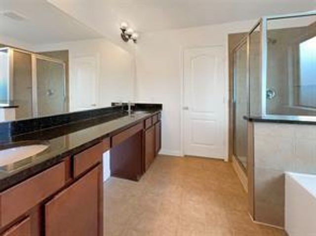 12830 Regal Oaks Bend Lane, Houston, TX 77047