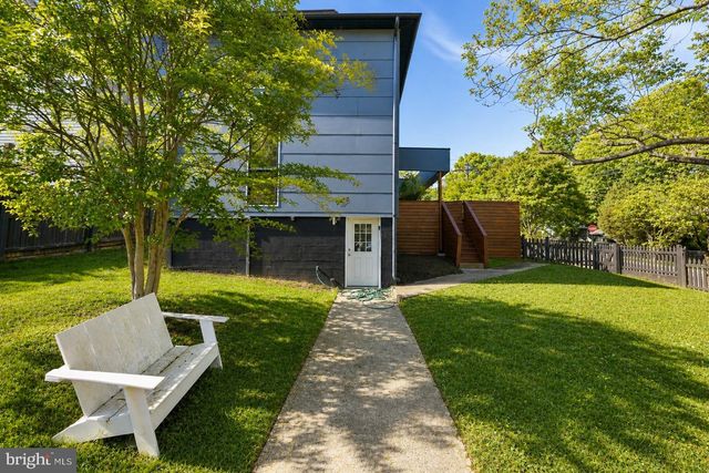 1449 LAWRENCE ST NE, Washington, DC 20017