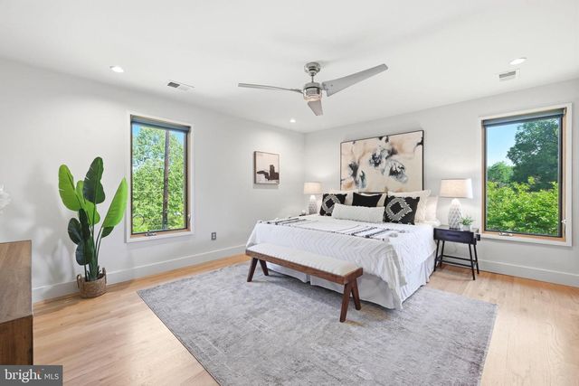 1449 LAWRENCE ST NE, Washington, DC 20017