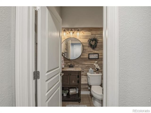 25042 E Davies Drive, Aurora, CO 80016