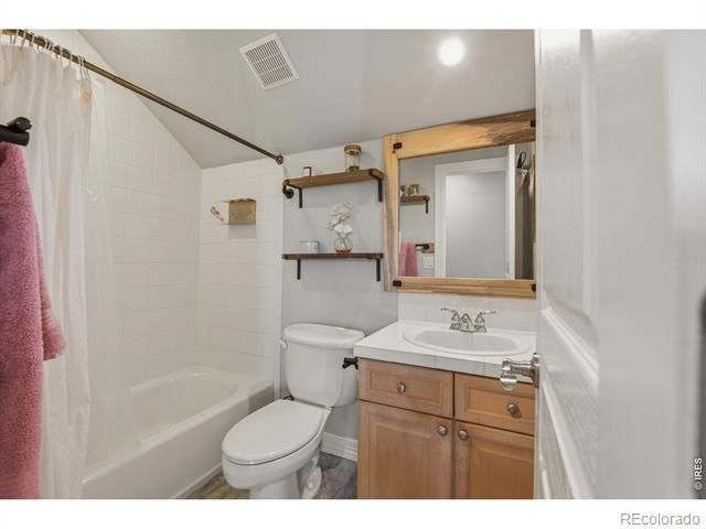 25042 E Davies Drive, Aurora, CO 80016