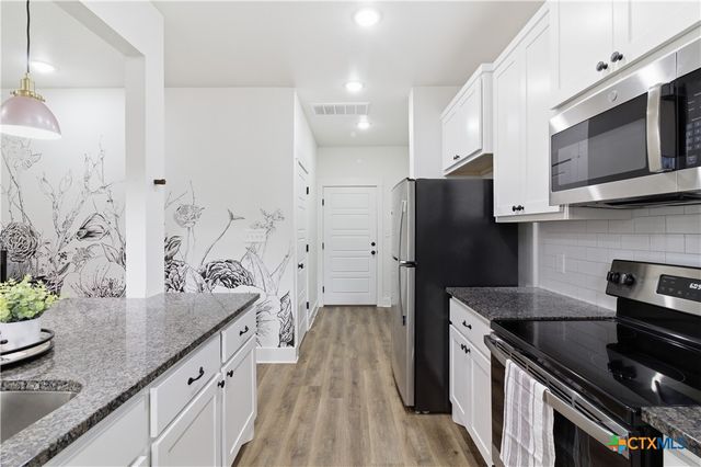 1960 Royal Loop, Belton, TX 76513