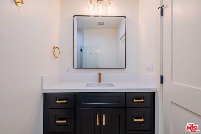 216 N Catalina 216C, Redondo Beach, CA 90277