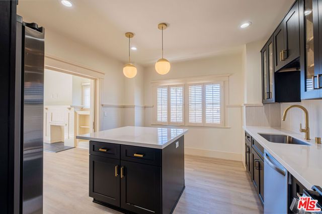 216 N Catalina 216C, Redondo Beach, CA 90277