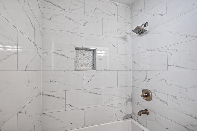 10602 Sagewind Drive, Houston, TX 77089