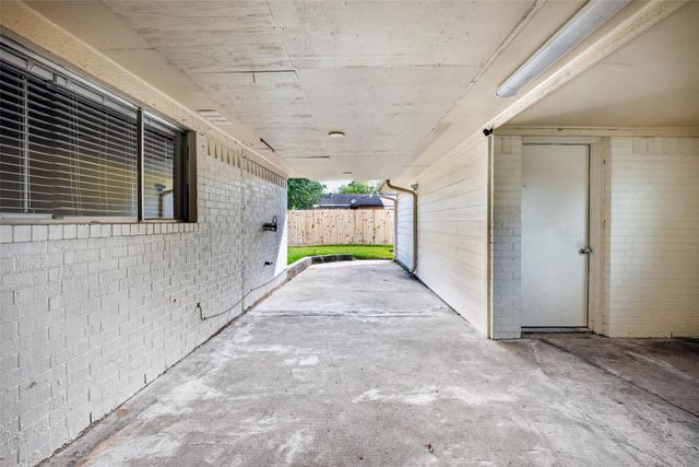 10602 Sagewind Drive, Houston, TX 77089