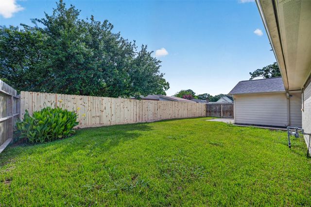 10602 Sagewind Drive, Houston, TX 77089