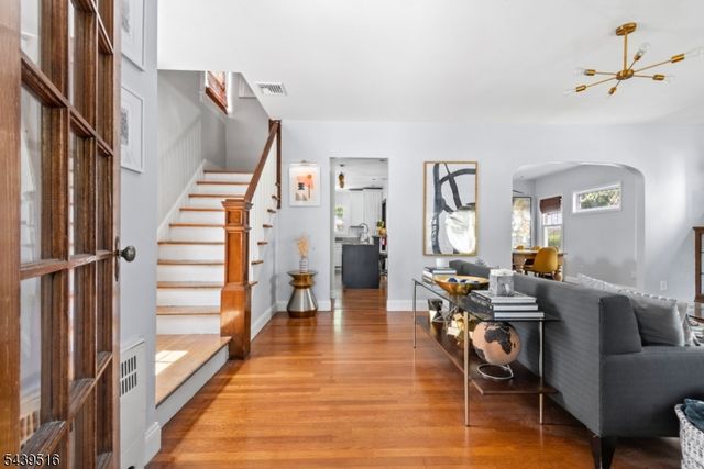 30 Lorraine St, Glen Ridge Boro Twp., NJ 07028