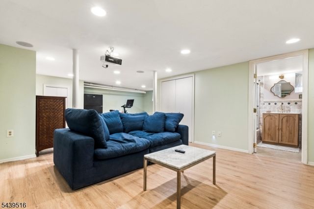 30 Lorraine St, Glen Ridge Boro Twp., NJ 07028