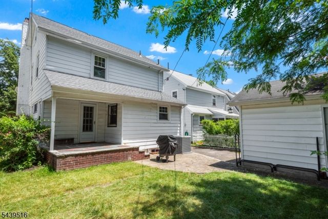 30 Lorraine St, Glen Ridge Boro Twp., NJ 07028