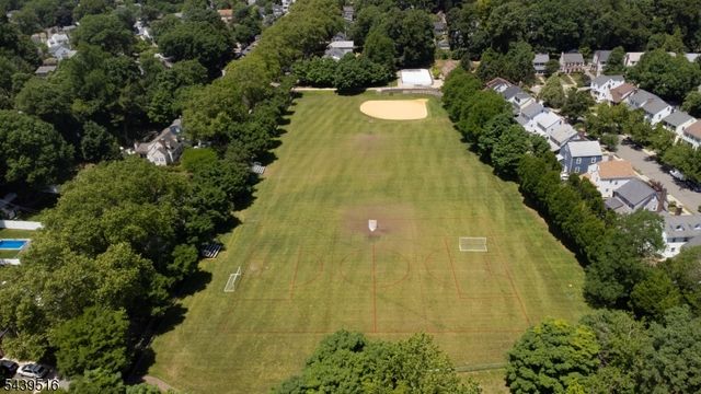 30 Lorraine St, Glen Ridge Boro Twp., NJ 07028