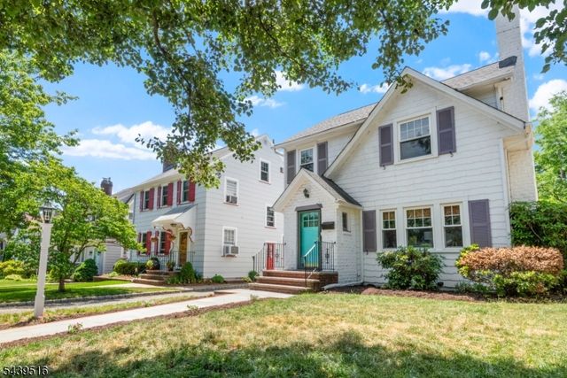 30 Lorraine St, Glen Ridge Boro Twp., NJ 07028