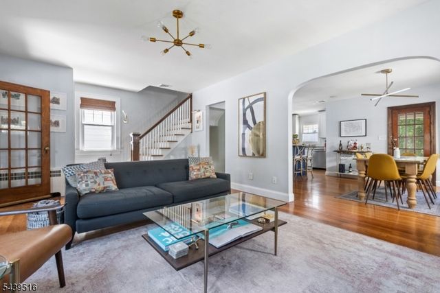 30 Lorraine St, Glen Ridge Boro Twp., NJ 07028