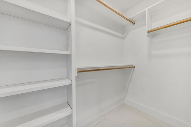 1326 Hawaii Drive, Tiki Island, TX 77554