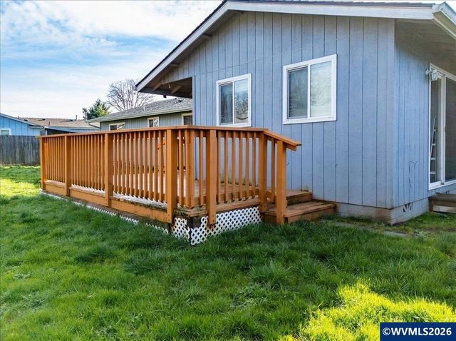 2968 Kalmia Ct, Sweet Home, OR 97386