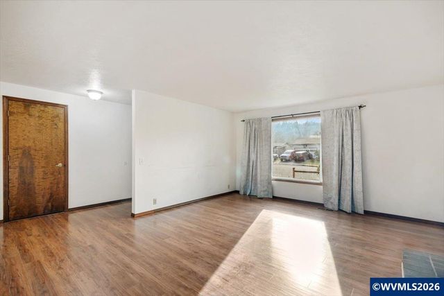 2968 Kalmia Ct, Sweet Home, OR 97386