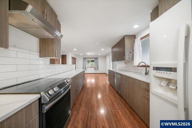 2968 Kalmia Ct, Sweet Home, OR 97386