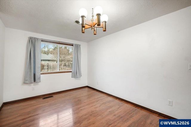 2968 Kalmia Ct, Sweet Home, OR 97386