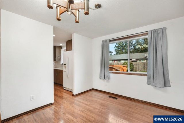 2968 Kalmia Ct, Sweet Home, OR 97386