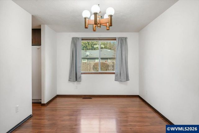 2968 Kalmia Ct, Sweet Home, OR 97386