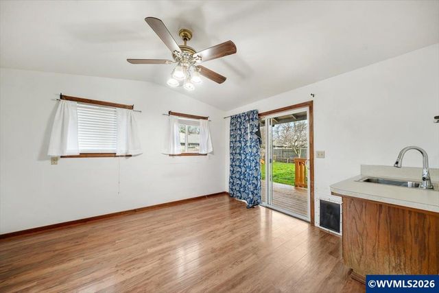 2968 Kalmia Ct, Sweet Home, OR 97386