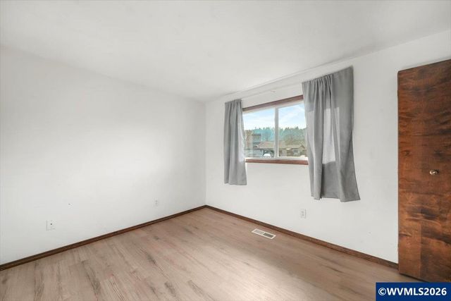 2968 Kalmia Ct, Sweet Home, OR 97386