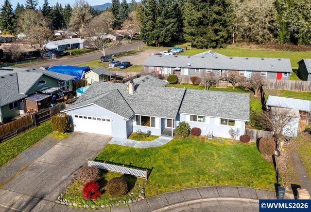 2968 Kalmia Ct, Sweet Home, OR 97386