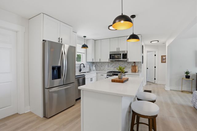 628 Maplewood Ln, Nashville, TN 37216