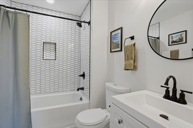 628 Maplewood Ln, Nashville, TN 37216