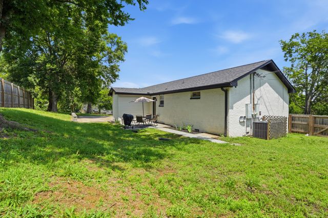 628 Maplewood Ln, Nashville, TN 37216