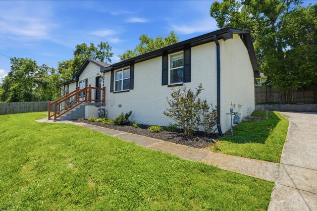 628 Maplewood Ln, Nashville, TN 37216