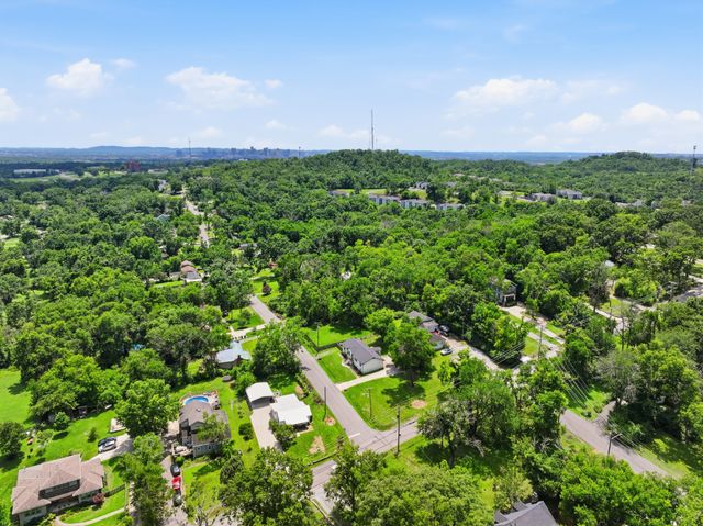 628 Maplewood Ln, Nashville, TN 37216