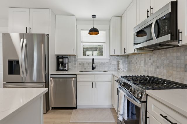 628 Maplewood Ln, Nashville, TN 37216