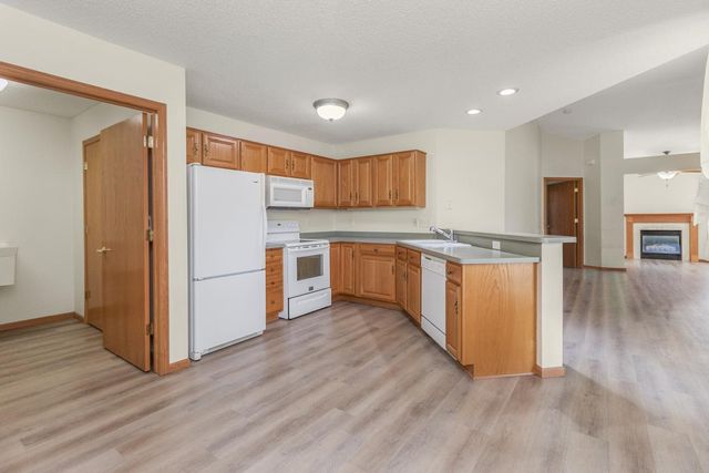 7672 Palisades Avenue NE, Elk River, MN 55330
