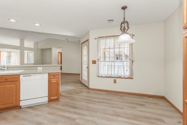 7672 Palisades Avenue NE, Elk River, MN 55330