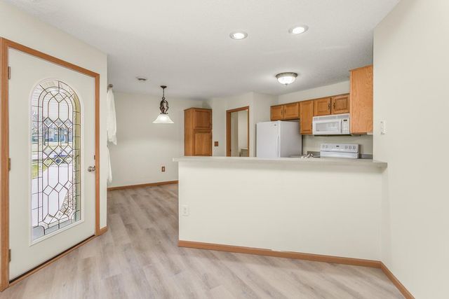 7672 Palisades Avenue NE, Elk River, MN 55330