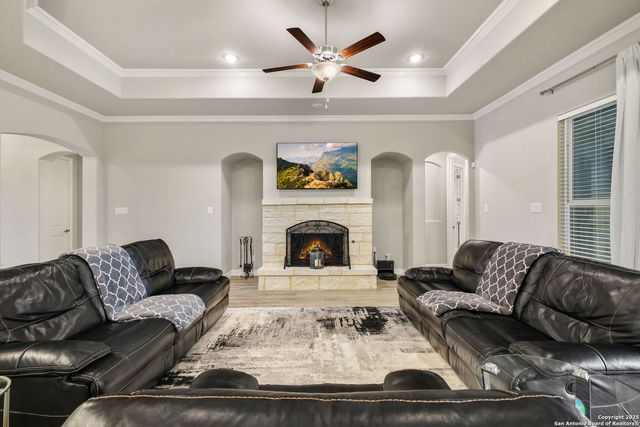 280 Lawrence, Castroville, TX 78009