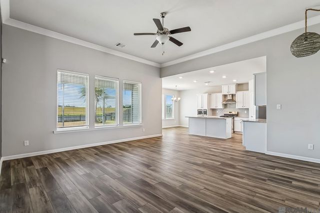 7821 Camellia Bud Ct, Slidell, LA 70461
